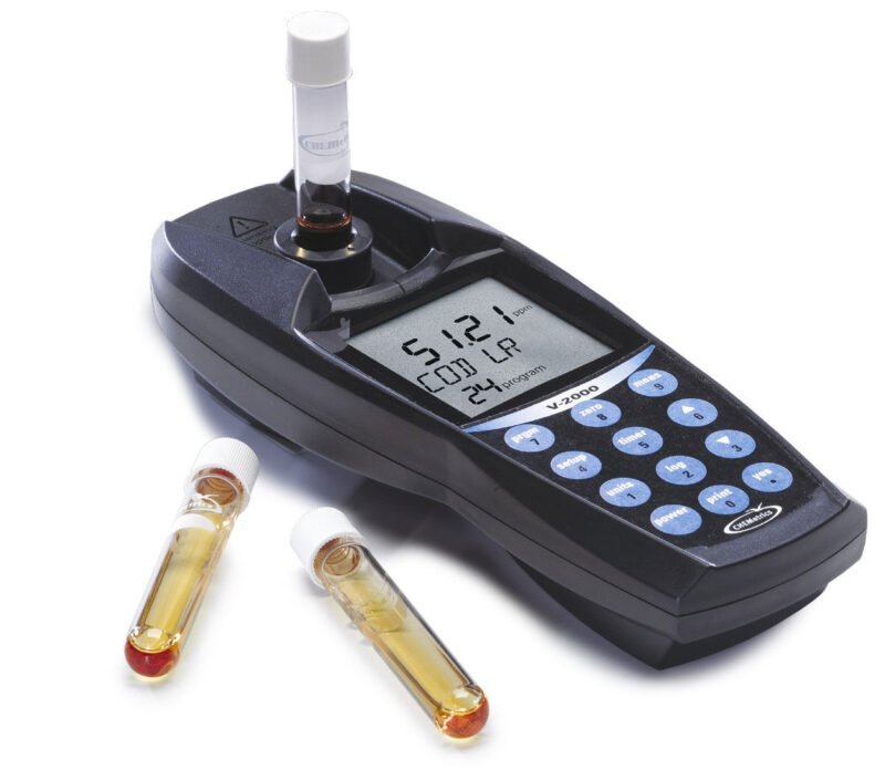 Fotómetro multianalito V-2000 para análisis de la calidad del agua